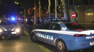 Risse e pestaggi, nella notte la polizia controlla 40 persone