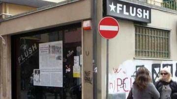 Il circolo Flush nel mirino dei condomini di un palazzo