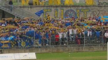 La Curva dei tifosi azzurri