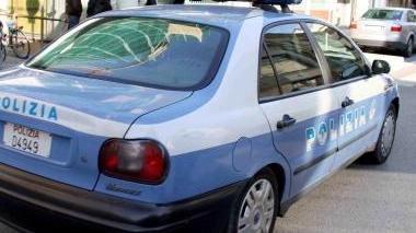 Un’auto della polizia