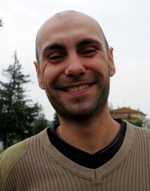 Nella foto in alto il gruppo del Cortenuova che si &egrave; imposto nel match col SantAndtra con il rocambolesco risultato di 2-3 Qui sopra il tecnico Biscardi (della Spicchiese), sotto a destra Senesi (allenatore del Vitolini) e a sinistra Servi (tecnico degli empolesi del Corniola Emmetex)  