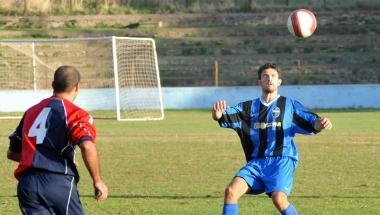 Grilli, due gol e una prova di grande spessore contro il Porta a Piagge; sotto Brunacci para il rigore calciato da Ivone 