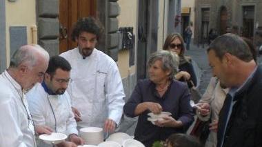 In quindici hanno sfidato pioggia e fango
