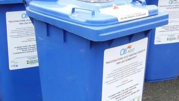 <b>OLII ESAUSTI.</b> Uno dei punti di raccolta a Massa