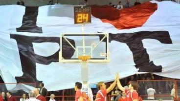 <b>COREOGRAFIA.</b> La curva Pistoia