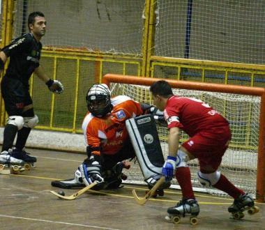 Unazione di gioco dellMg Estra Hockey Prato   
