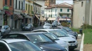 Prima ora di sosta gratis la chiedono i negozianti del centro