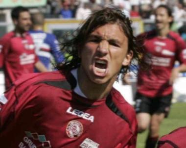 <b>SORRENTO.</b> Il brasiliano Paulinho  
