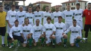 <b>IL GRUPPO. </b>La squadra al completo che nel turno di domenica scorsa ha sconfitto per 3-1 il Certaldo