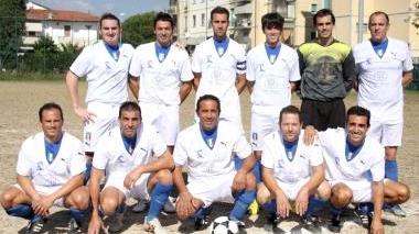 <b>VITTORIA A SORPRESA.</b> Gli Sconvolts Tonfano: lunedì sera nel posticipo hanno battuto con un secco 3-0 il Seven Apples