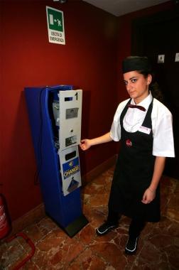 Il bar derubato 