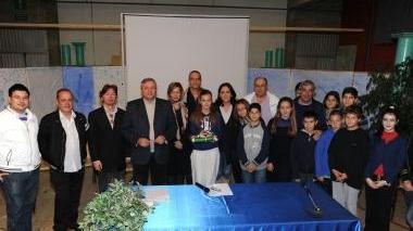 La consegna delle bandiere