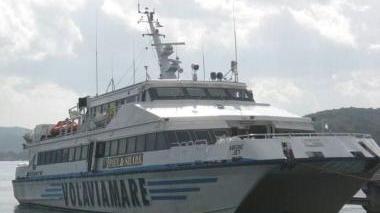 Guasto al catamarano affittato da Toremar per sostituire l'aliscafo