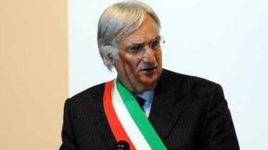 <b>IL SINDACO.</b> Roberto Pucci oggi andrà dalla commissaria