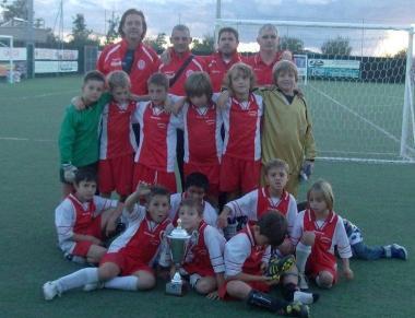 <b>MIGLIARINO</b> La squadra Pulcini 2002 biancorossa            