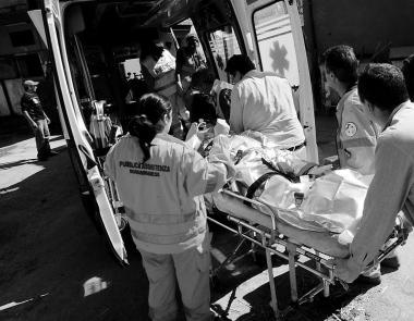 Soccorsi in azione dopo un infortunio sul lavoro