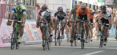 I ciclisti del Giro saranno per la prima volta a Piombino 