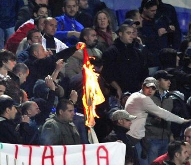 La bandiera bruciata a Sofia 