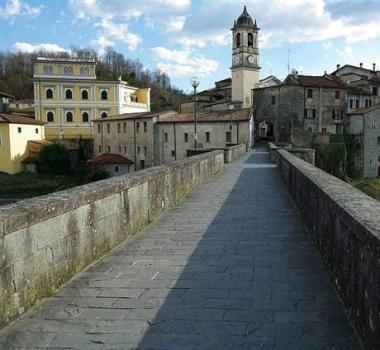 Una veduta del nucleo urbano di Villafranca   
