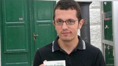 Jacopo Innocenti con il suo primo libro