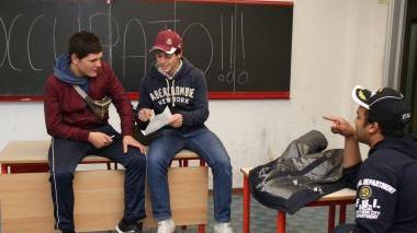 Studenti del Dagomari durante l’occupazione