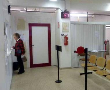<b>IL DISTRETTO.</b> Il centro prelievi in via Bassa Tambura &egrave; nel seminterratto perch&eacute; i lavori a piano terra non sono ancora conclusi  