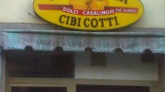 <b>CHIUSO PER LUTTO </b>Il negozio della moglie dell’operaio deceduto alla cava