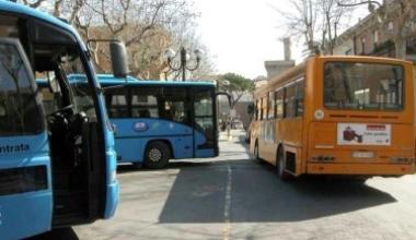 Pendolari penalizzati da Tiemme, proteste per i tagli