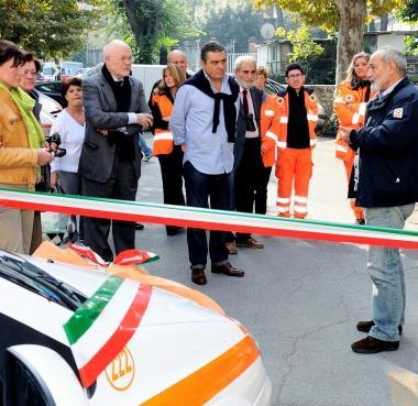 Linaugurazione del mezzo donato alla Croce verde 