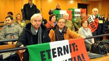 Un processo per i morti a causa dell’amianto