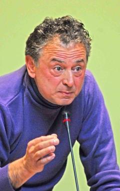 Nascono i gruppi Pdl e Futuro e Libertà