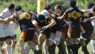 I giocatori dell’Union Rugby durante una mischia