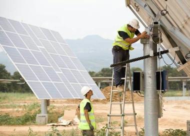 Parco fotovoltaico al posto del grano