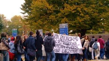 Una manifestazione per la scuola