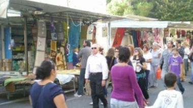 Uno dei mercati straordinari organizzati da Anva Confesercenti