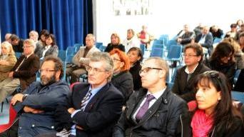 La sala dell’auditorium del museo Piaggio che ha accolto la decima edizione della conferenza dei servizi dell’azienda sanitaria locale pisana: è stato tracciato il bilancio del percorso oncologico del Lotti
