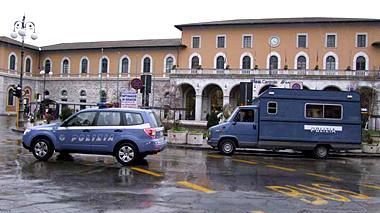 «La questura c’è sempre: parlano i dati»