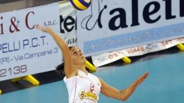 <b>ATTACCO BIANCOROSSO</b> La centrale Silvia Giovannelli in azione
