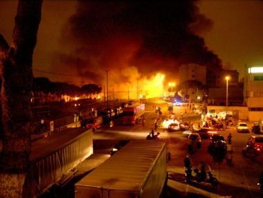 Via Ponchielli in fiamme la notte del 29 giugno 2009 