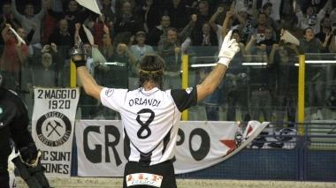 La «coccarda» manca a entrambe