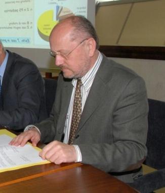 <strong>SGOMENTO </strong>In alto Fausto Mariotti A destra il sindaco Lidia Bai A sinistra l’assessore regionale Scaramuccia