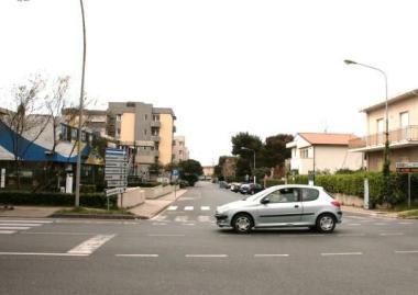 Lincrocio tra via Allende e via Pisacane teatro di numerosi incidenti 