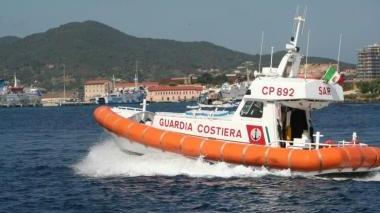 Un mezzo della Capitaneria di Portoferraio