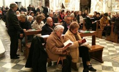 Un momento della celebrazione nella chiesa del Carmine 