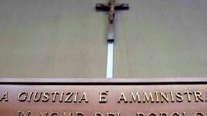 Porta a casa lo stemma di famiglia: assolto