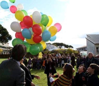 Alcuni momenti della bella festa per il nuovo parco alla scuola Paradiso  