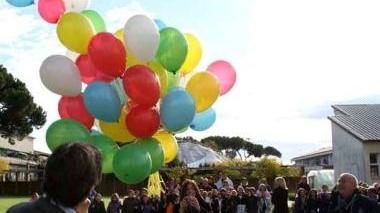 Alcuni momenti della bella festa per il nuovo parco alla scuola Paradiso