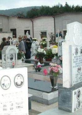 <b>LA RICHIESTA.</b> Pi&ugrave; autobus al cimitero 