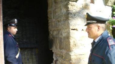 Carabinieri accorsi ieri al castello Pasquini