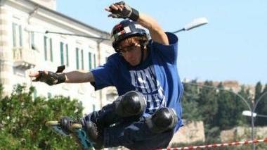 <b> CAMPIONI.</b> Luca Ulivieri, asso nella manica del Pattinaggio Vada